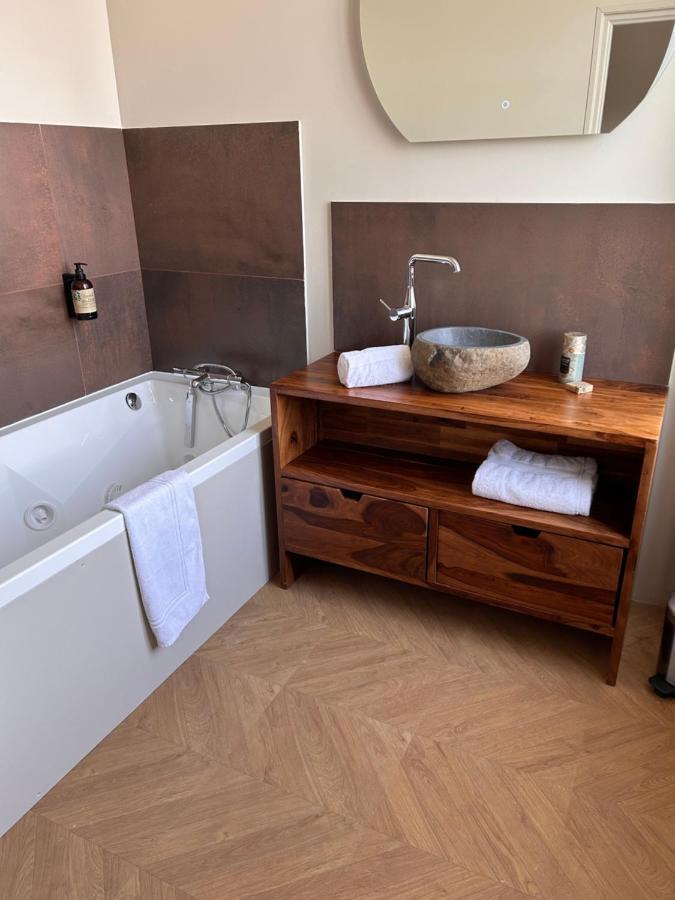 Le Manoir Du Monde Otel Lieu-Saint-Amand Dış mekan fotoğraf